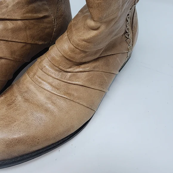 Very Volatile Fringe Riding Boot Leather Taupe women's 6.5 - Picture 10 of 16